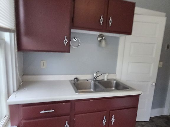 2nd image of 165 W 6th St #2
