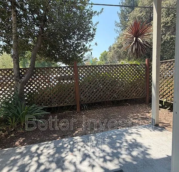 92 Hendley St — Photo 5