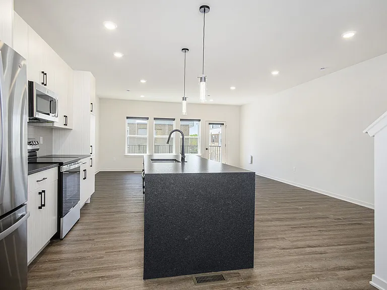 The Residences at Sakura Novi — Photo 36