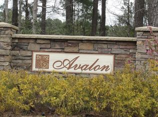 11 Avalon Subdivision Rd, Beaufort, NC 28516