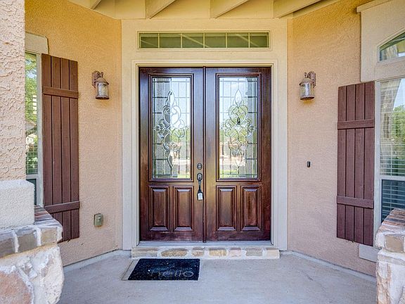 4th image of 15633 Interlachen Dr