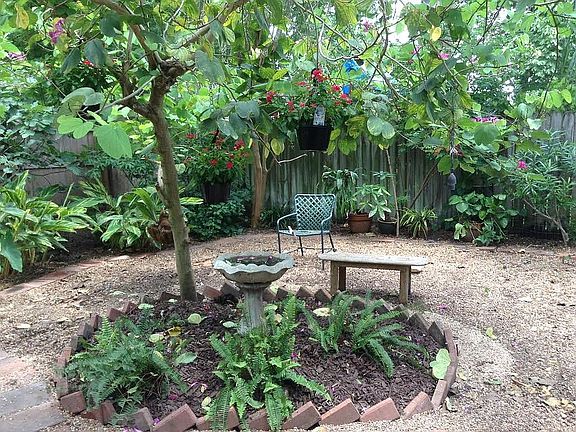 Backyard retreat