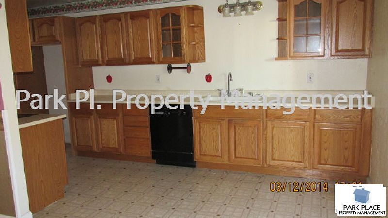 2nd image of 37 Lakeview Dr