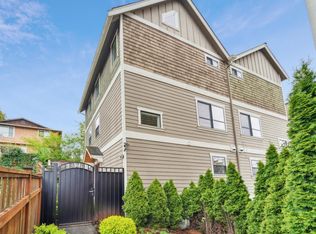 828 Davis Pl S, Seattle, WA 98144