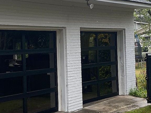 3rd image of 301 Sunnyvale Dr