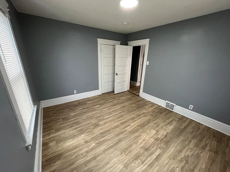 115 W Ely St #121 — Photo 6
