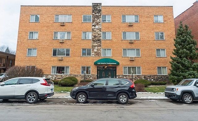 1st image of 930 Ontario St