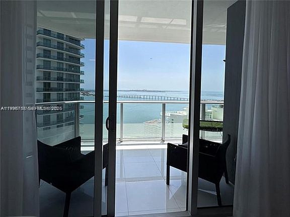 3rd image of 1300 Brickell Bay Dr APT 3206