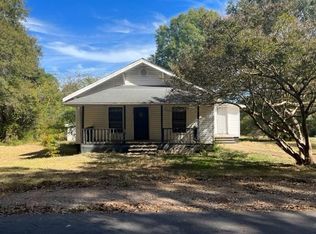 156 McDowell St, Ellenboro, NC 28114