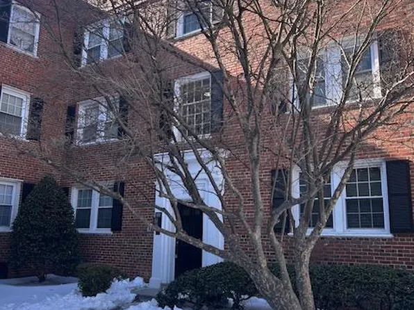 3937 Pennsylvania Ave SE APT 101, Washington, DC 20020