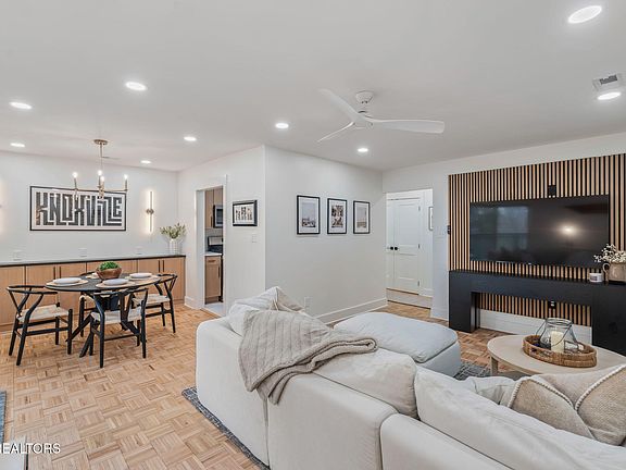 3rd image of 3636 Taliluna Ave APT 518
