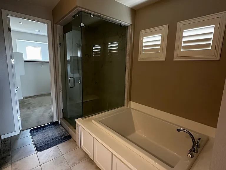 16251 Camden Cir — Photo 13