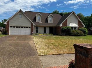 3490 Summerdale Dr, Memphis, TN 38133