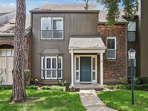 2nd image of 701 Bering Dr Unit 1904