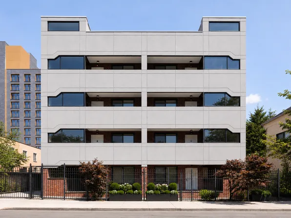 385 Vernon Avenue