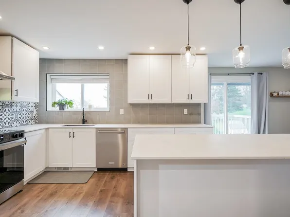 1355 Citadel Dr #43, Pt Coquitlam, BC V3C 5X6