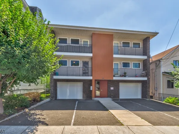 148 Oakwood Ave, Cliffside Park Boro, NJ 07010