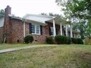 11 Boggs Dr, Liberty, SC 29657