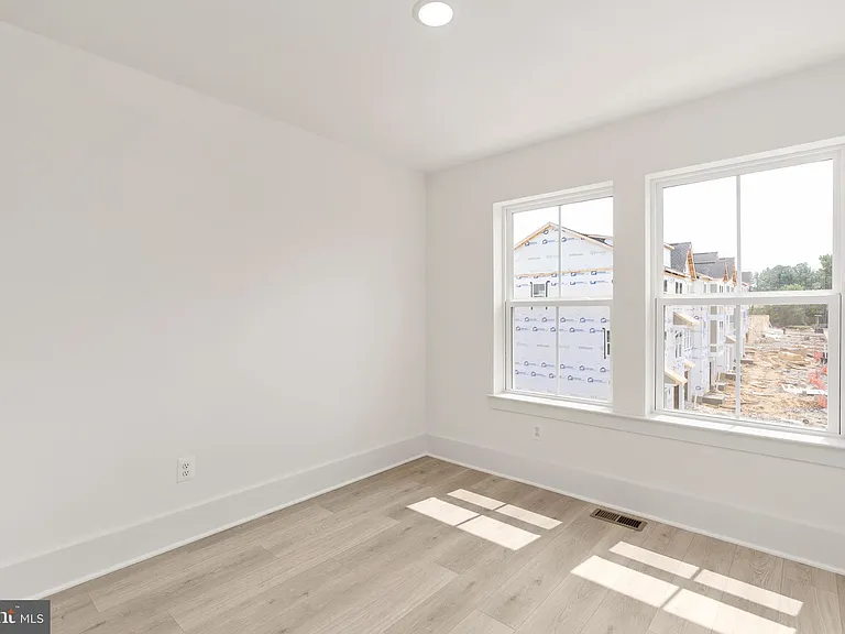 9207 Forkleaf Oak Dr — Photo 39