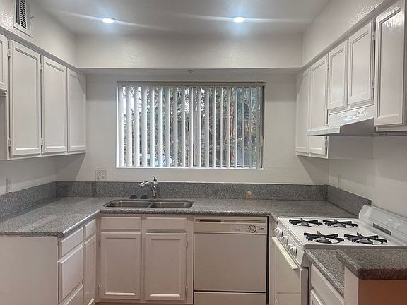 4th image of 2745 Piedmont Ave APT 101