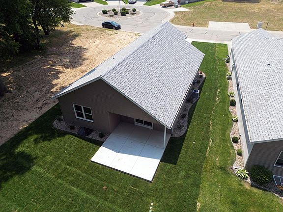 5th image of 2809 Primrose Ct