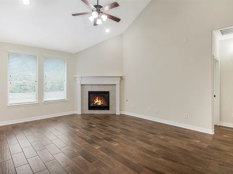 10823 Paula Bluff Ln — Photo 16