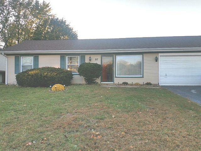 1st image of 217 Lexington Dr