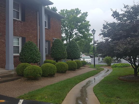 2nd image of 1924 Goldsmith Ln Unit 26