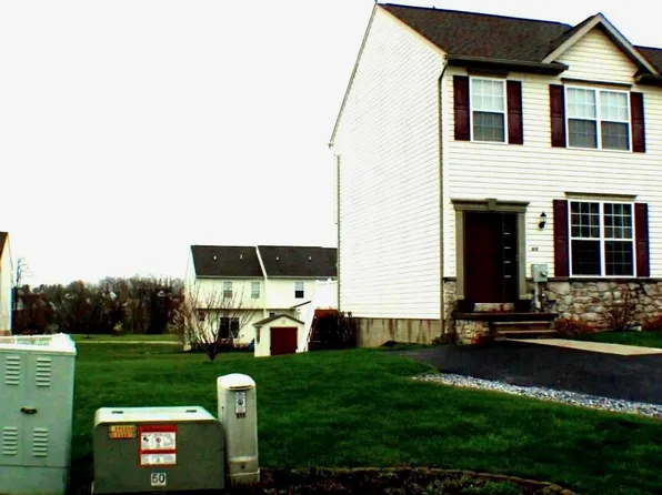 317 Mineral Dr, York, PA 17408