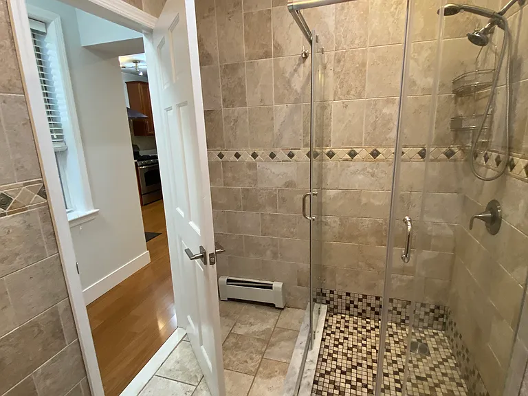 34-27 Crescent St #2 — Photo 35