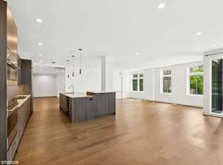 Timeless Comfort, Tailored for You Welcome to Melrose by the Lake!, Chicago, IL 60657