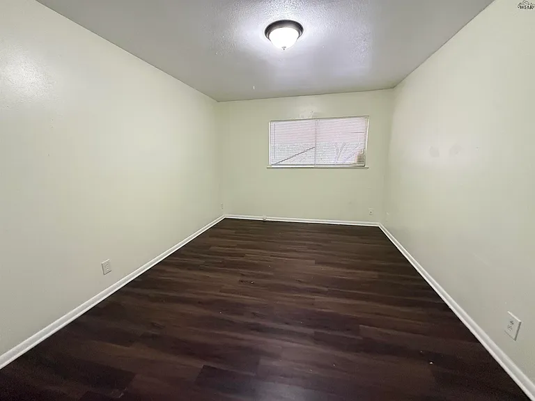 2316 Buchanan St — Photo 4