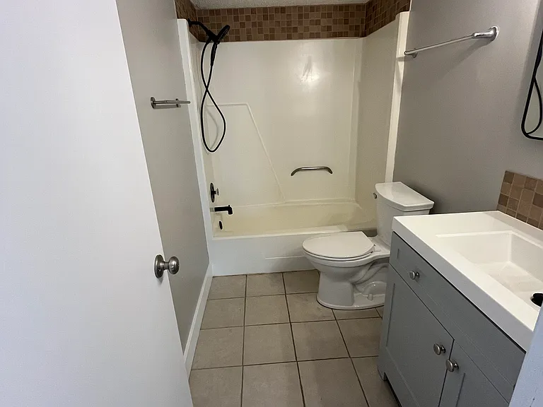 1125 A St #3 — Photo 11