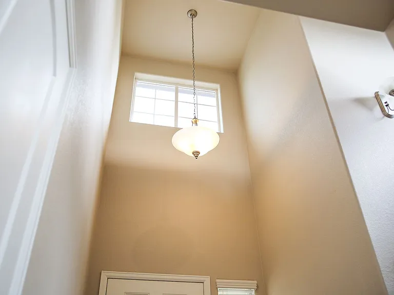 1506 Dryland St — Photo 9