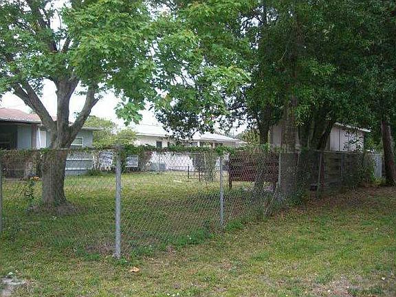 5th image of 3101 33rd Ave N