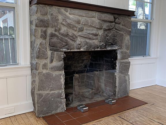 Living Room - Fireplace