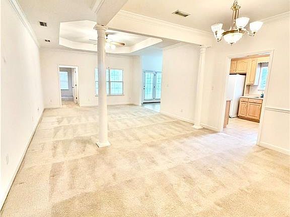 3rd image of 219 Mizell Cir