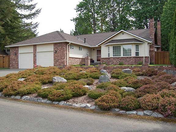 2nd image of 3512 Gainsborough Ct SE