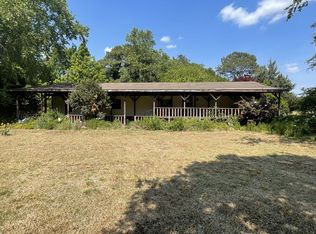 3016 Poverty Flats Rd, Wade, NC 28395