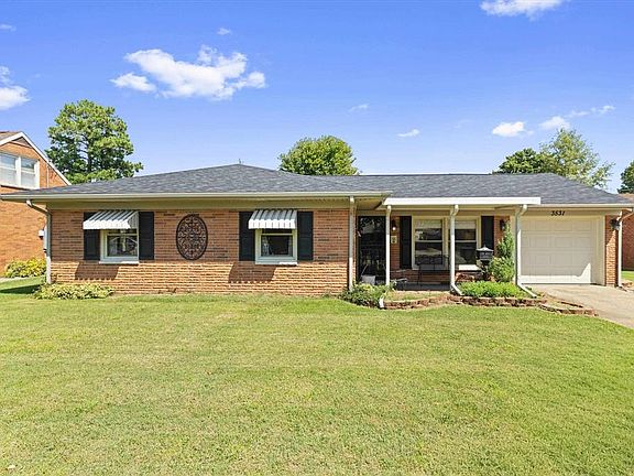 2nd image of 3531 Comanche Pl