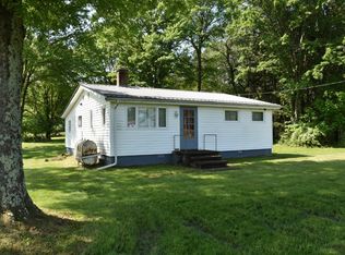 3318 County Line Rd, Cochranton, PA 16314