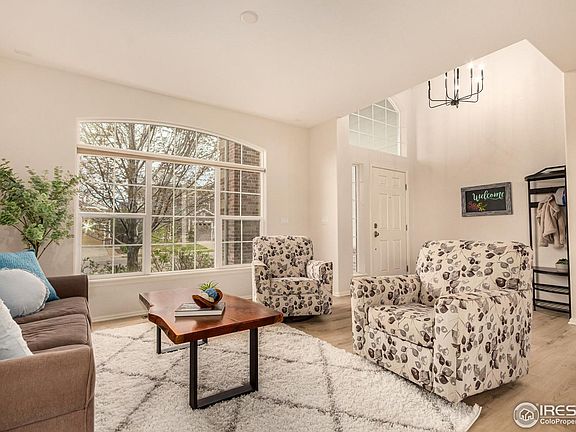 3rd image of 1898 Tamarak Way