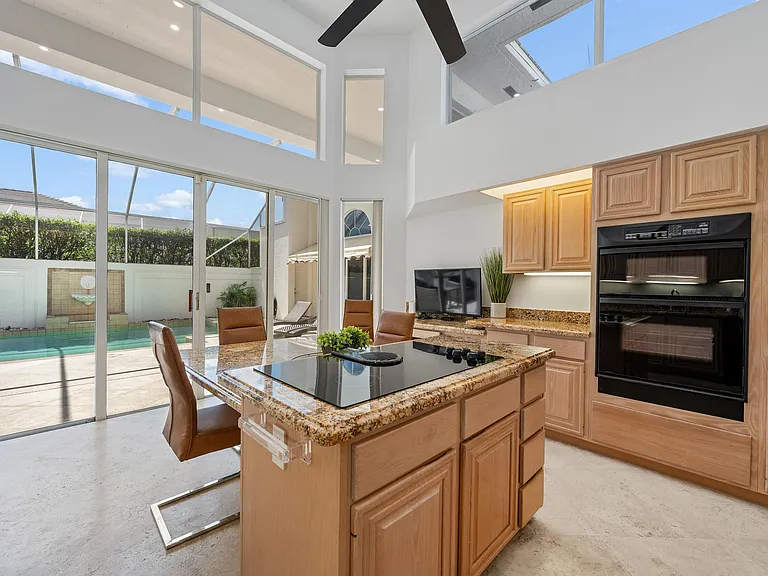 114 Waters Edge Dr — Photo 9