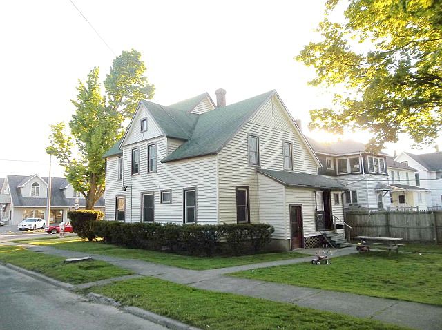 2nd image of 149 E High St