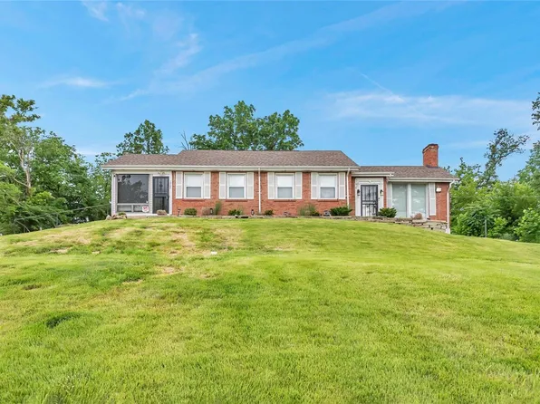 10102 Lookaway Dr, Saint Louis, MO 63137