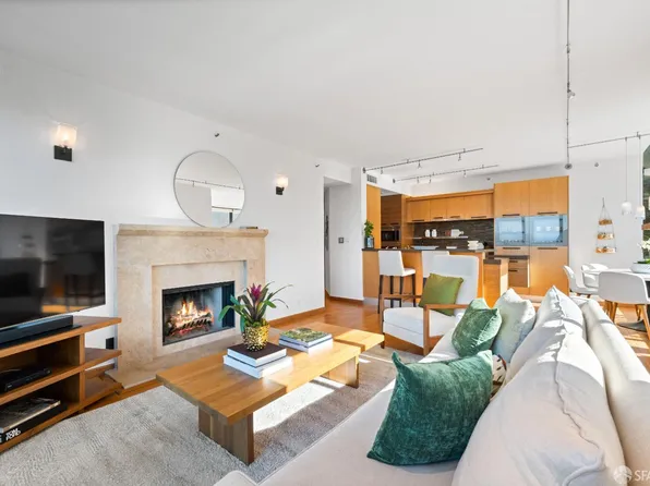 101 Lombard St APT 901W, San Francisco, CA 94111