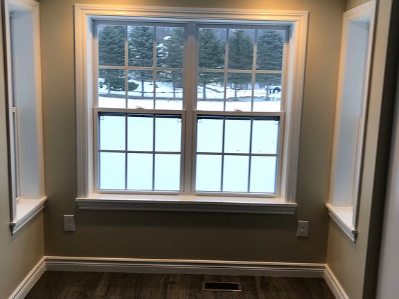4th image of 6739 Slawski Dr