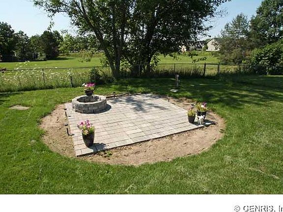 5th image of 7 Slate Dr