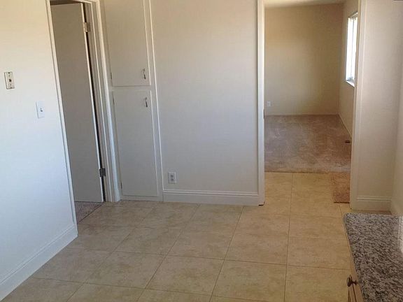 4th image of 476 Greendale Way APT 3