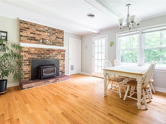 5th image of 11140 Linderwood Dr